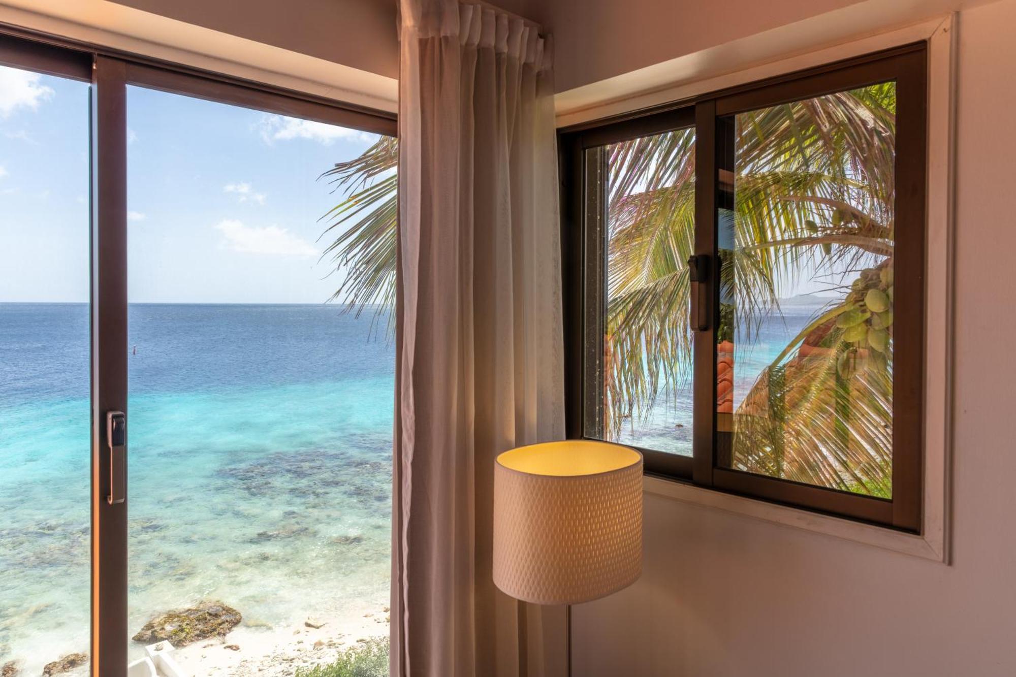 One Ocean Boutique Apartments & Suites Bonaire คราเลนไดค์ ภายนอก รูปภาพ