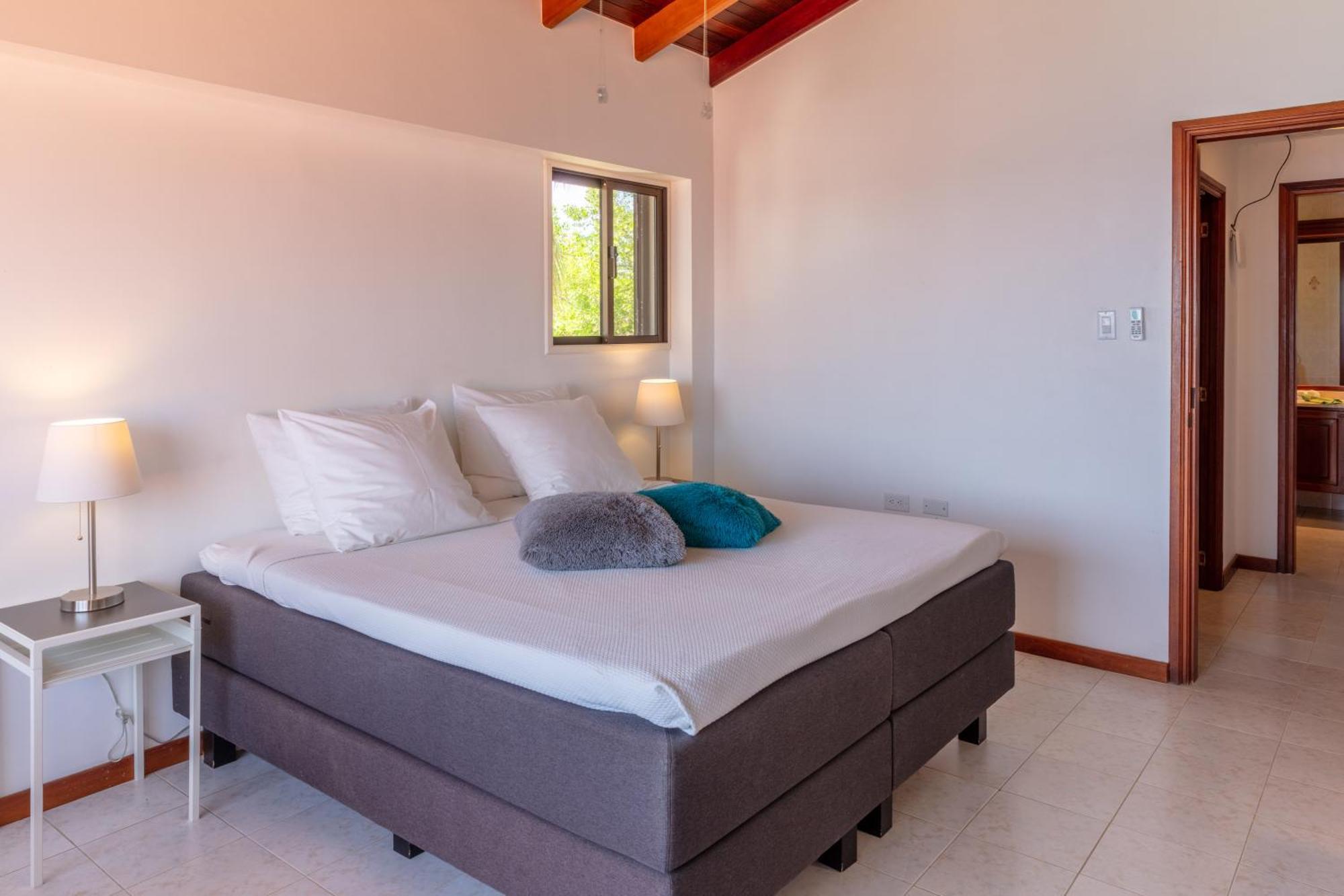 One Ocean Boutique Apartments & Suites Bonaire คราเลนไดค์ ห้อง รูปภาพ