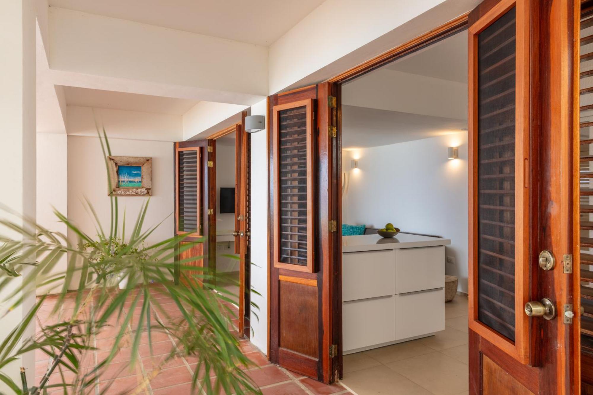 One Ocean Boutique Apartments & Suites Bonaire คราเลนไดค์ ห้อง รูปภาพ
