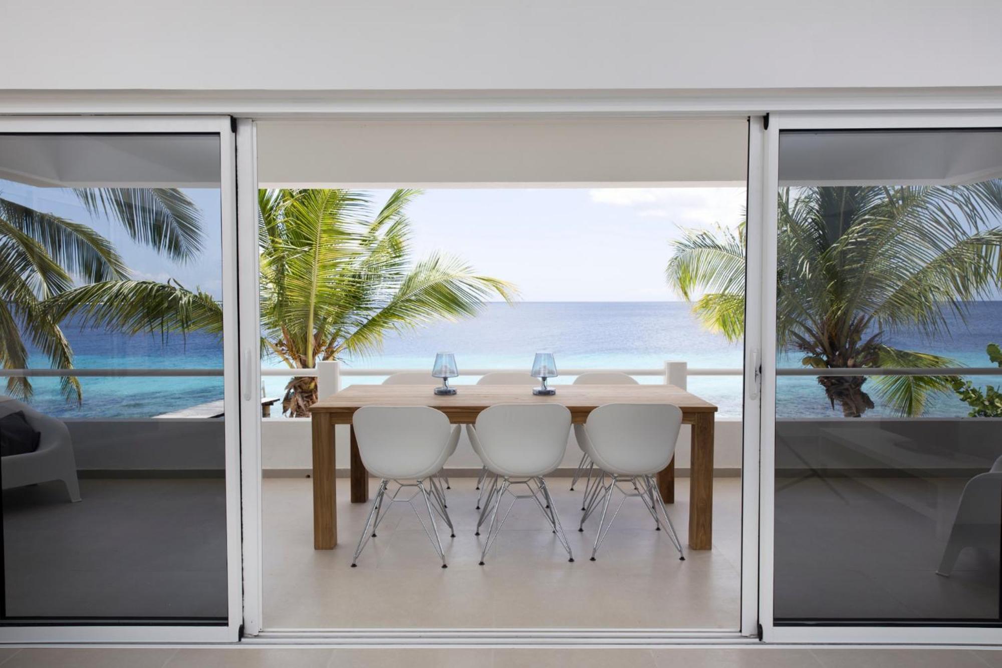 One Ocean Boutique Apartments & Suites Bonaire คราเลนไดค์ ภายนอก รูปภาพ