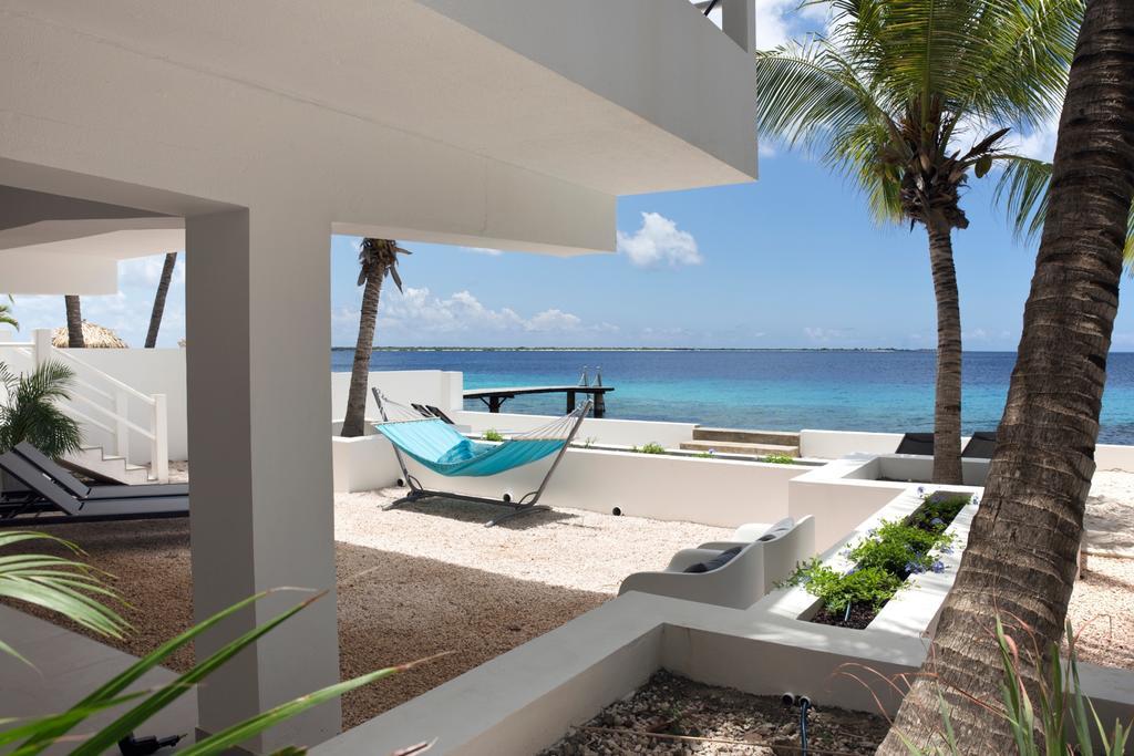 One Ocean Boutique Apartments & Suites Bonaire คราเลนไดค์ ภายนอก รูปภาพ