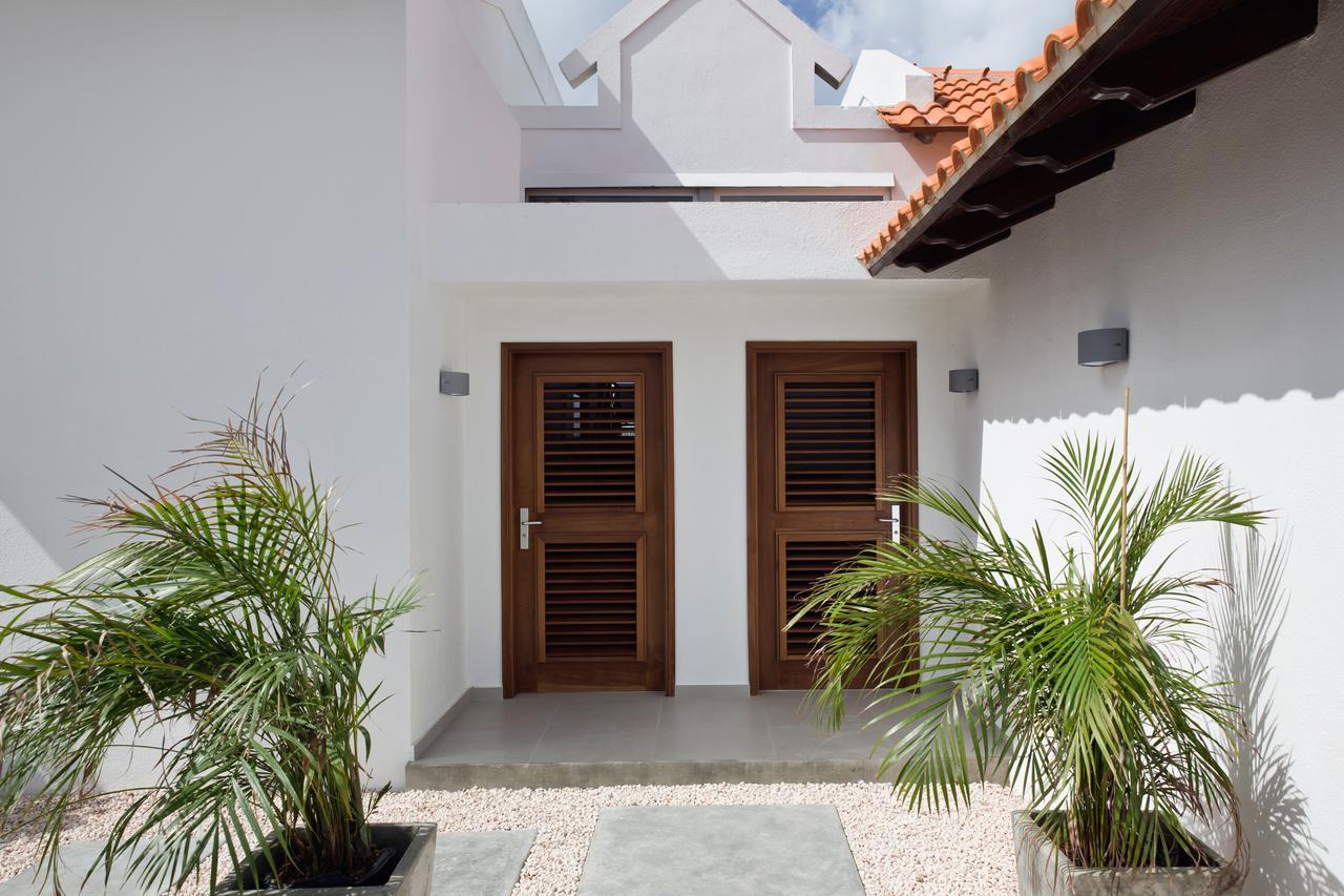One Ocean Boutique Apartments & Suites Bonaire คราเลนไดค์ ภายนอก รูปภาพ