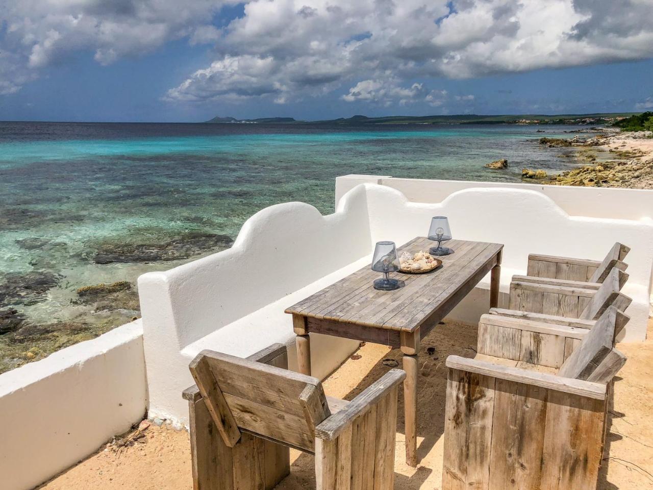 One Ocean Boutique Apartments & Suites Bonaire คราเลนไดค์ ภายนอก รูปภาพ
