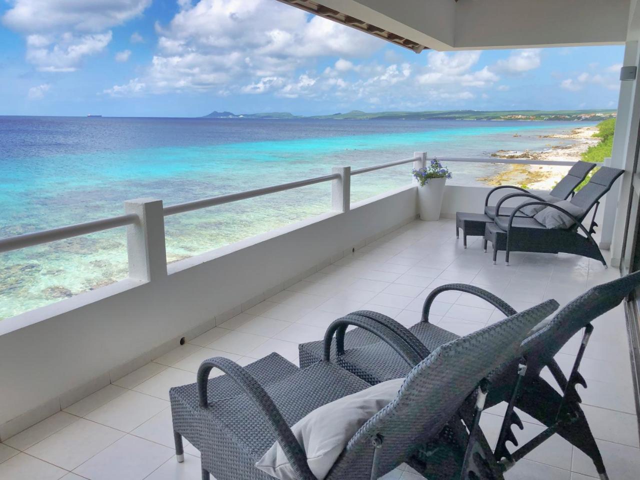 One Ocean Boutique Apartments & Suites Bonaire คราเลนไดค์ ภายนอก รูปภาพ